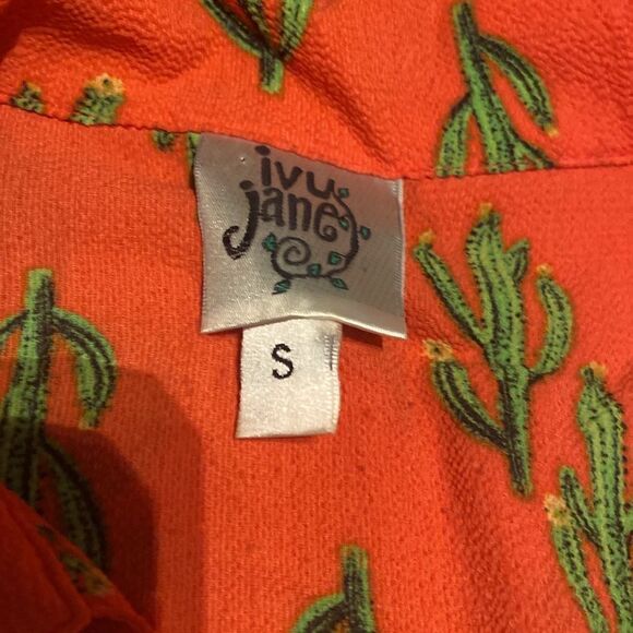 Ivy Jane ladies small Bright orange Top with Green cactus Pattern - Picture 2 of 7